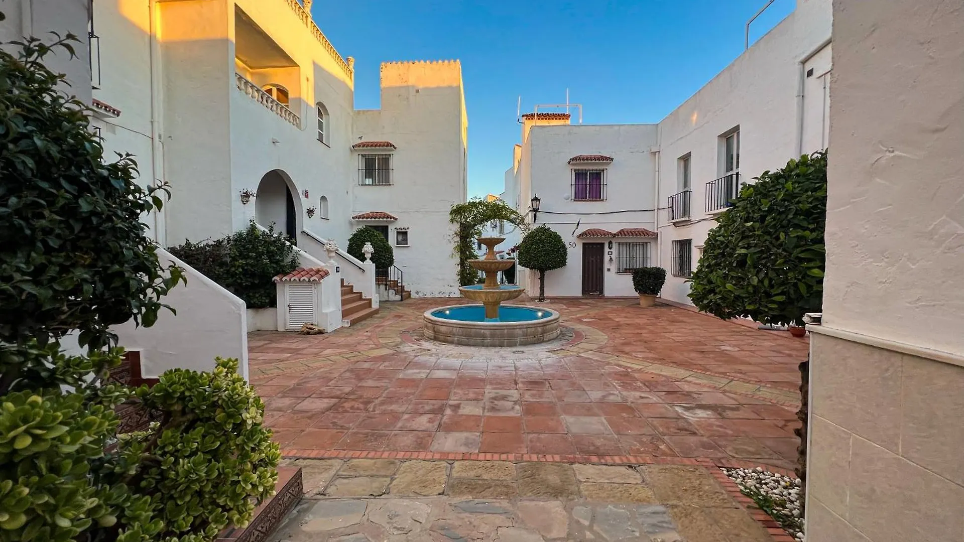Townhouse In Monte Vinas - Manilva Villa Spain